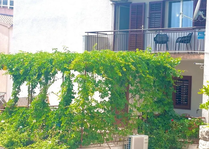 Apartment By The Sea - 6717