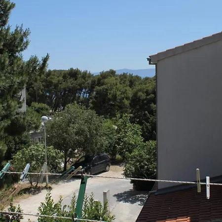 Apartman By The Sea - 6717 Makarska