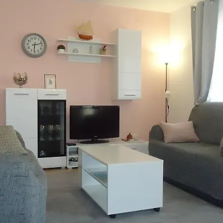 By The Sea - 6717 Apartment